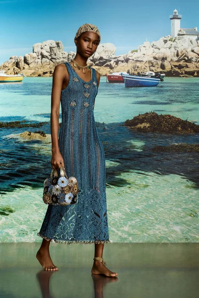 Look 30